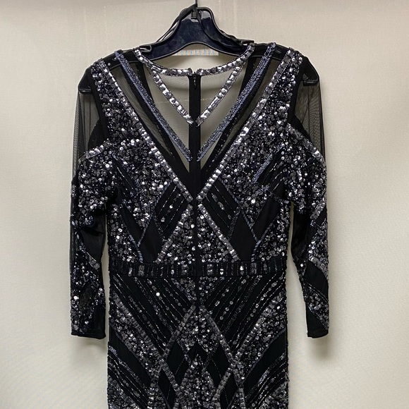 Aidan Mattox3/4 sleeve Bodycon illusion beaded mesh dress - Picture 3 of 5